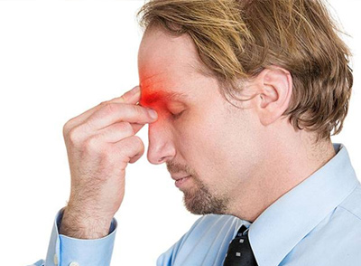 علل درد پشت کاسه چشم